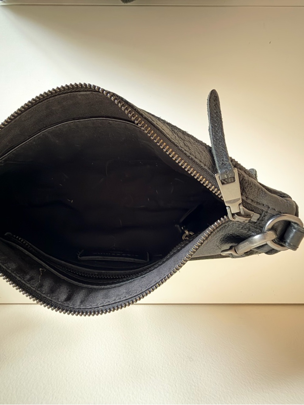 Liebeskind Black Leather Messenger Crossbody - Picture 4 of 7